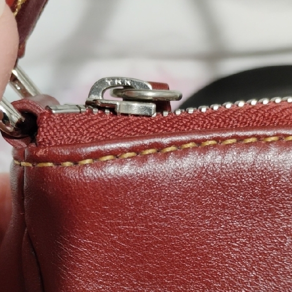 SALE! Authentic Coach Vintage Red Leather Demi Shoulder Bag - Picture 10 of 16